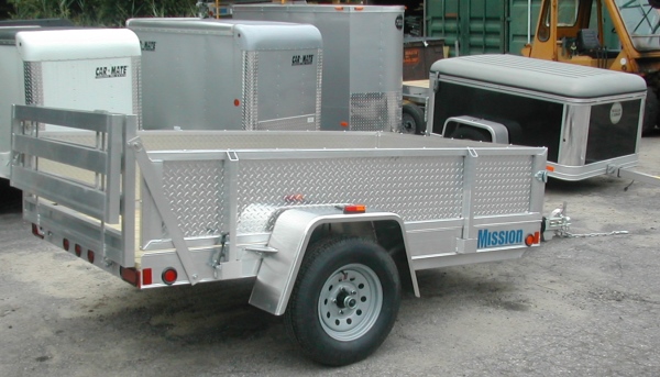 16_Mission_MU5x8_Atp_Bi-Fold_Rear.JPG
