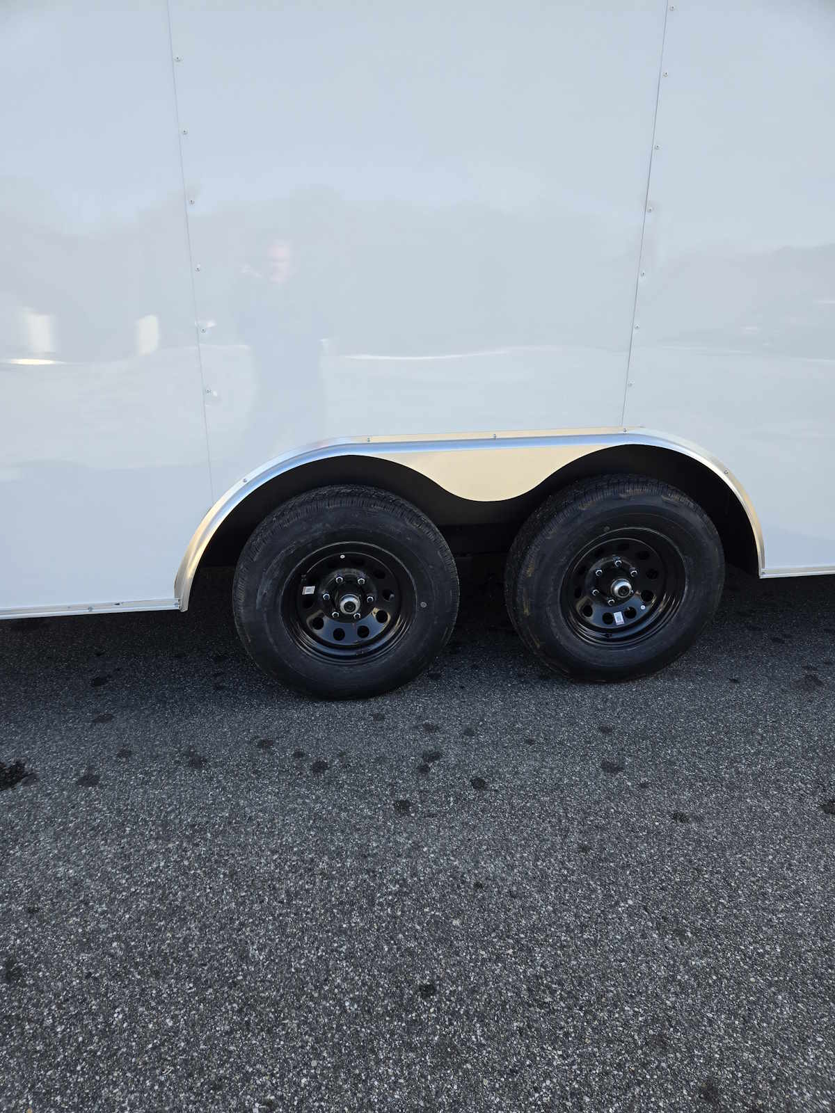 26_WC_BLK_RIMS.jpg 26_WC_BLK_RIMS.jpg