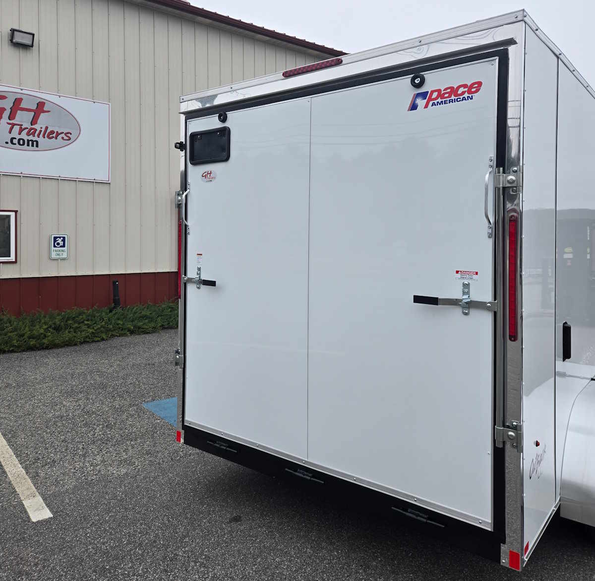 26_WC_RAMP_Wht.jpg 26_WC_RAMP_Wht.jpg