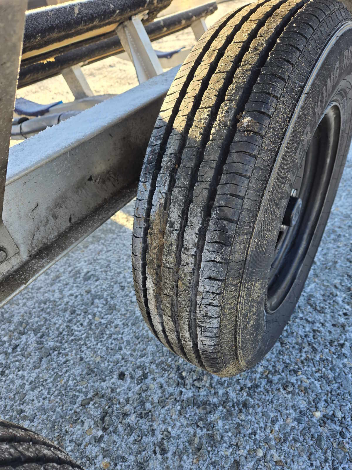 USED_13992_TIRE.jpg