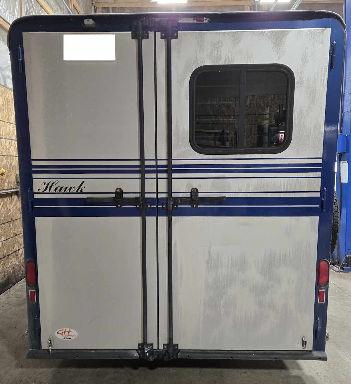 USED_83468_HAWK_REAR.jpg USED_83468_HAWK_REAR.jpg